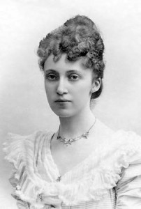 Jeanne (Bricou) de Vietinghoff, as a young woman